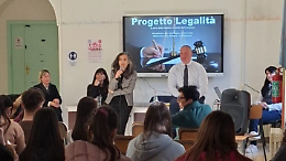 A lezione di legalità con la pm Rossella Ricca