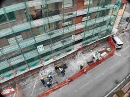 Operaio morto sul lavoro. Prime verifiche sul cantiere