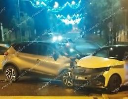 Scontro fra un'auto e una minicar: ferito un giovane 