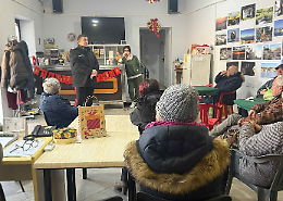 I carabinieri nel centro anziani per istruire alla prevenzione delle truffe