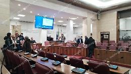 L'opposizione tiene il numero legale in Consiglio 