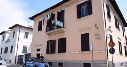 Rubava le offerte in chiesa: denunciato