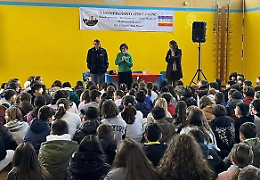 A lezione di legalit&agrave; con la polizia di Stato