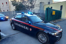 Prima i furti e poi la violenza nei confronti della moglie. Per un trentatreenne si aprono le porte del carcere