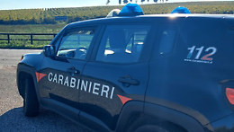 Perseguita la ex moglie: cinquantanovenne ai domiciliari