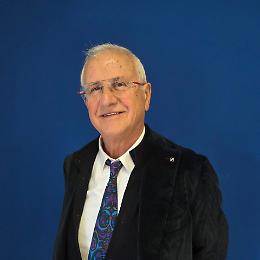 Una vita a servizio degli ultimi: il dottor&nbsp;Mario Limodio va in pensione