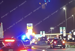 A1, raffica di gomme bucate e auto danneggiate 