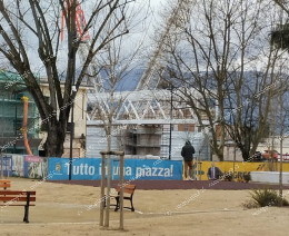 Stazione, il nuovo sovrappasso gi&agrave; svetta