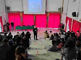 A lezione di legalit&agrave; con i carabinieri 