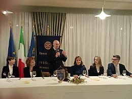 Rotary Club Frosinone, partecipazione e dialogo all'incontro "Raccontare il Quirinale"