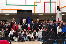 I carabinieri in visita all'istituto "Egnazio Danti"