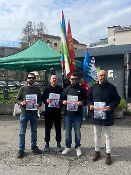 Operai Stellantis in piazza a Cassino: lavoratori mobilitati per il 20 marzo