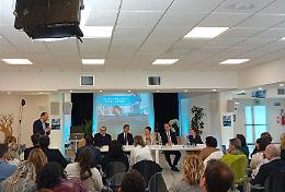 "Restiruire futuro": firmato il protocollo d'intesa per il  reinserimento lavorativo delle persone fragili