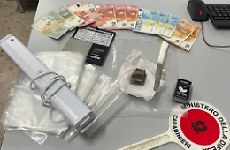 Al lago con la droga: due giovani sorpresi dai carabinieri