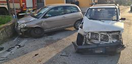 Incidente tra due auto: tre donne in ospedale