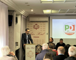 Laboratorio scalo, che scontro