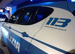 Alla guida con la patente di suo fratello: denunciato