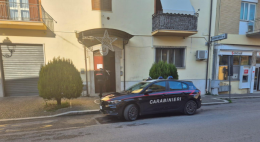 Occupa un ufficio e minaccia il personale della struttura di accoglienza: denunciato un diciottenne