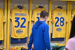 Dem Supermercati porta i bambini di "Peter Pan OdV" allo stadio