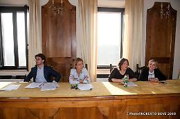 Arce, Pressing dell'opposizione su Germani. Stop a pagamenti e tributi per i negozianti