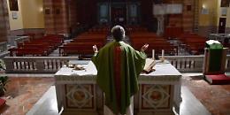 Fase 2, "Via alle messe dal 18 maggio": c'è l'accordo governo-Cei