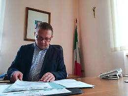 Sant'Elia, dimissioni Miele: il sindaco rompe il silenzio e replica