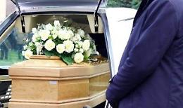 Racket dei funerali: tra le 24 persone coinvolte anche un cassinate