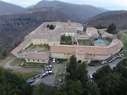 Ancora niente visite per certosa, grotte e Pozzo d'Antullo. Chiesta la riapertura