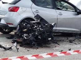 Incidente moto-auto, morto Andrea Ferretti: sconcerto e dolore tra amici e parenti