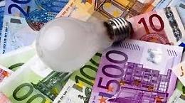 Risparmi in bolletta con il Decreto Rilancio: tutto quello che c'è da sapere