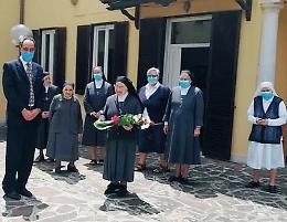 Suor Anna spegne 106 candeline: un esempio di grinta e legame con la vita