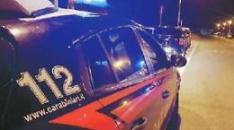 Tentano di rubare un'auto: colpo sventato dai carabinieri e ladri in fuga