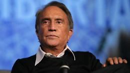 Emilio Fede arrestato: era evaso dai domiciliari per una pizza con la moglie