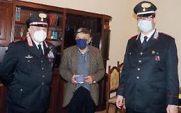 L'ex carabiniere Angelo Grossi compie 102 anni: l'omaggio dell'Arma