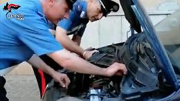 Oltre quattro chili di cocaina nascosti in auto: coniugi "corrieri" in manette