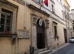 Boville, torna a riunirsi il consiglio comunale: appuntamento domani al chiostro