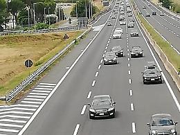 Esodo estivo, traffico da bollino nero: lunghe code e autostrade intasate
