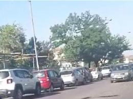 Cassino Covid, lunghe file dei vacanzieri per sottoporsi al tampone