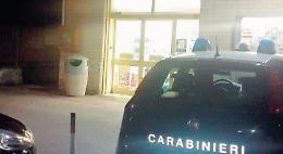 Armato di crick minaccia la cassiera e rapina il supermarket