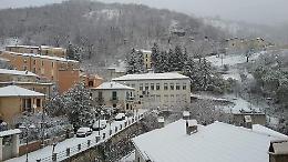 Maltempo, forti raffiche di vento da domani: scatta l'allerta meteo