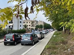 Cassino, Covid: tutti in fila per il tampone al drive in. Lunghe code e disagi