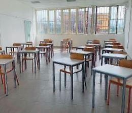 Cassino, arrivano i banchi. Istituto “covid free” e termometro all'ingresso