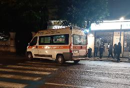 Doppio investimento in pieno centro: feriti un ragazzo e una ragazza
