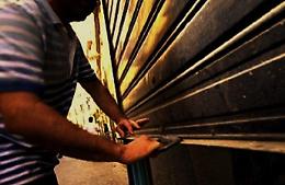 Covid e Dpcm, il grido di dolore e di rabbia degli esercenti: "Così ci distruggete"