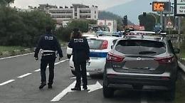 Ruba un'auto e fugge: giovane cileno arrestato dopo un folle inseguimento