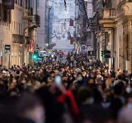 Folla in città e sul litorale: l'ira di D'Amato: "Se continua così peggiorerà tutto"