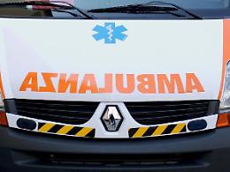 Crolla il balcone di una palazzina, operaio travolto e ucciso