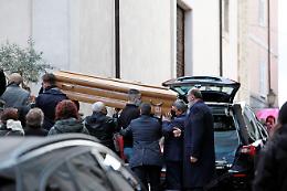 Funerali Enrico Nicoletti, oggi le esequie in forma privata a Colli