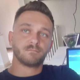 Trovato morto dalla convivente: dolore per la scomparsa di Alex, aveva solo 29 anni