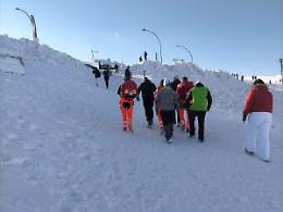 Cade sulla neve con lo slittino e fatica a respirare: paura per un bimbo di 9 anni